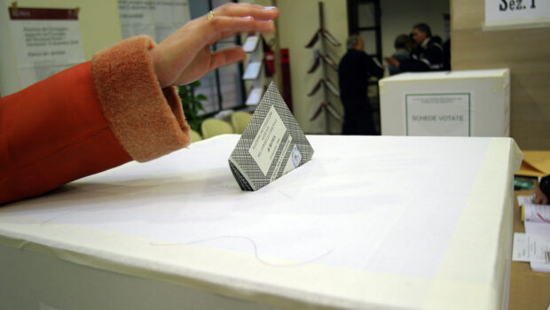 urne elezioni non voto