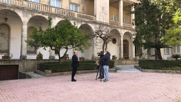 intervista vescovo La Placa